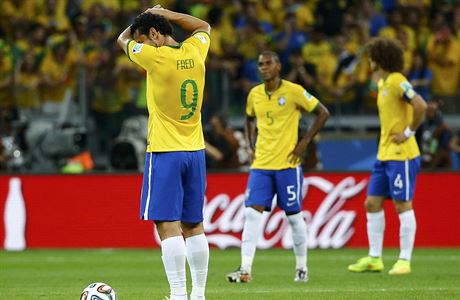 SMUTEK. Fotbalisté Brazílie do finále fotbalového MS na domácí pd...