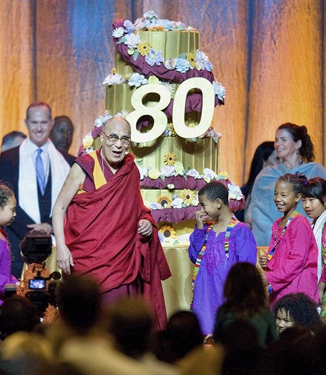 Dalajlama v Kalifornii slaví osmdesát