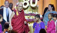 Dalajlama v Kalifornii slaví osmdesát