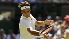 Pli bl Wimbledon. Federer se bou proti tradici, kter m skrt pot