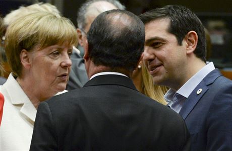 ecký premiér Tsipras s Angelou Merkelovou a Fracois Hollandem