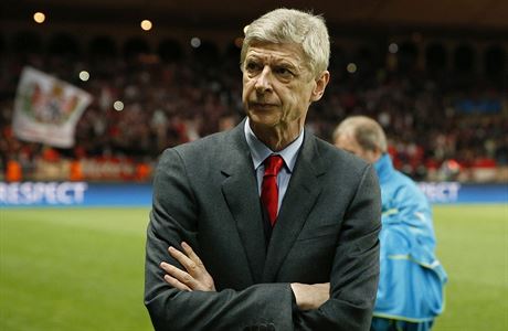 Trenér fotbalist Arsenalu Arsene Wenger.