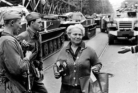 Invaze sovtských vojsk do eskoslovenska v srpnu 1968.