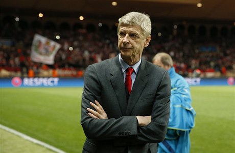 Trenér fotbalist Arsenalu Arsene Wenger.