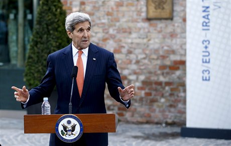 éf americké diplomacie John Kerry na jednání o íránském jaderném programu ve...
