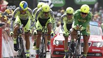 Tinkoff-Saxo veden Contadorem a Saganem sprintuje do cle.