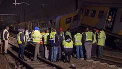U Johannesburgu se srazily dva osobn vlaky, pes 300 zrannch
