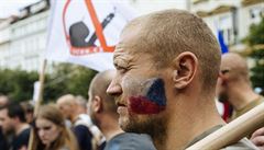 Zeman, Konvička, Okamura a spol. Politici ovlivňují smýšlení Čechů o uprchlících