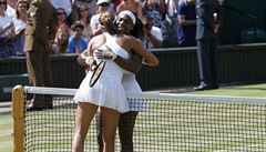 Serena Williamsová si poradila se panlskou soupekou ve dvou setech.