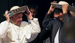 Pape Frantiek s prezidentem Moralesem.