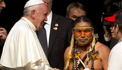 Papež uznal, že "ve jménu Boha" byly na domorodcích spáchány těžké hříchy.