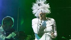 Björk mla vystoupit na Colours of Ostrava ji v roce 2012, tehdy vak zruila...