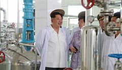 Kim ong-un na inspekci Pchjongjangského biotechnického institutu - podle KLDR...