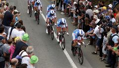 Tým FDJ bhem asovky na Tour de France.