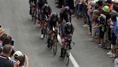 Jezdci stáje Bora-Argon bhem 9. etapy Tour de France.