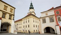 Stát vrátí církvi zámek v Kroměříži, mincovnu a Knížecí dům vydá už v pátek
