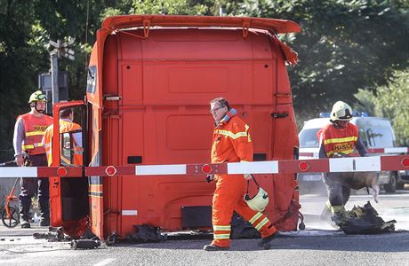 idi polskho kamionu stail ped stetem s pendolinem pouze popojet