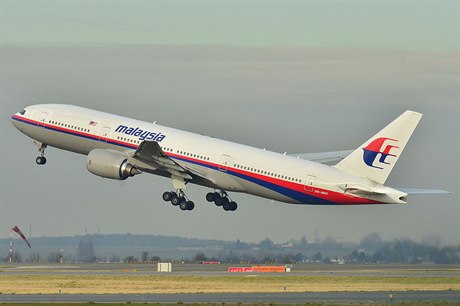 Snímek ztraceného boeingu 777 Malaysia Airlines v Paíi v roce 2011.