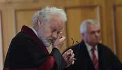 �alobce Petr Jirát.