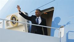 Obama nastupuje do Air Force One a míí z Marylandu na návtvu Keni.