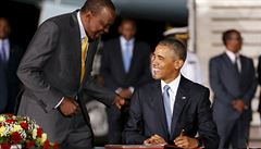 Obama v Keni předvedl své taneční umění. Zkusil si tradiční tanec Lipala