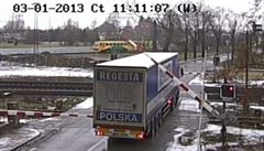 3. ledna 2013 vjel na přejezd u Studénky polský kamion, tehdy ke srážce s... | na serveru Lidovky.cz | aktuální zprávy