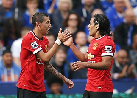 Radost fotbalist Manchesteru United ze vstelené branky. Angel Di Maria...