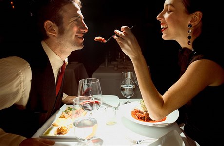 Romantická večeře, ilustrační foto.