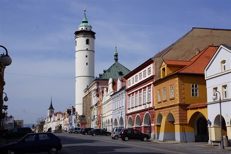 Domalice se svou dominantou, ví.