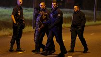 Francouzsk podkov policie odvd migranta, kter se pokusil proniknout do...