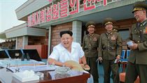 Kim ong-un pi oslavch Dne vtzstv v Severn Koreji.