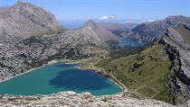 Prodn scenerie na Korsice.