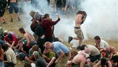 CzechTek 2005: tvrdý zákrok policie proti úastníkm akce.