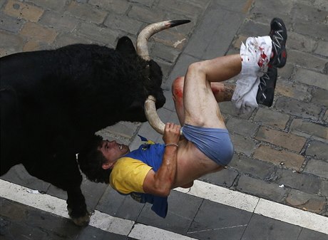 Běh s býky patří k tradicím Španělska