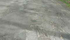 Také silnice v Jemnici se u dokala opravy.