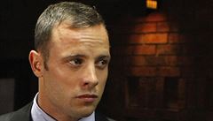 Třetí den u soudu. Oscar Pistorius se zodpovídá z vraždy své přítelkyně.