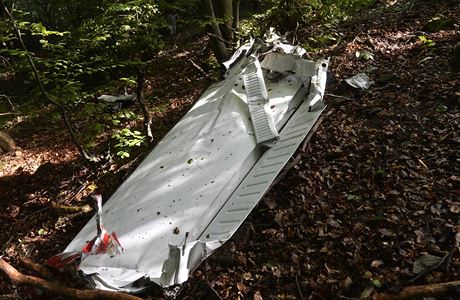 ást jednoho ze dvou letadel, která se srazila na západ Slovenska.