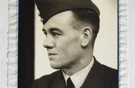Paul Royle v uniform bhem druhé svtové války.