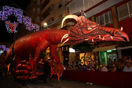 Obří loutka draka bude jednou z ozdob zahájení festivalu Skupova Plzeň.