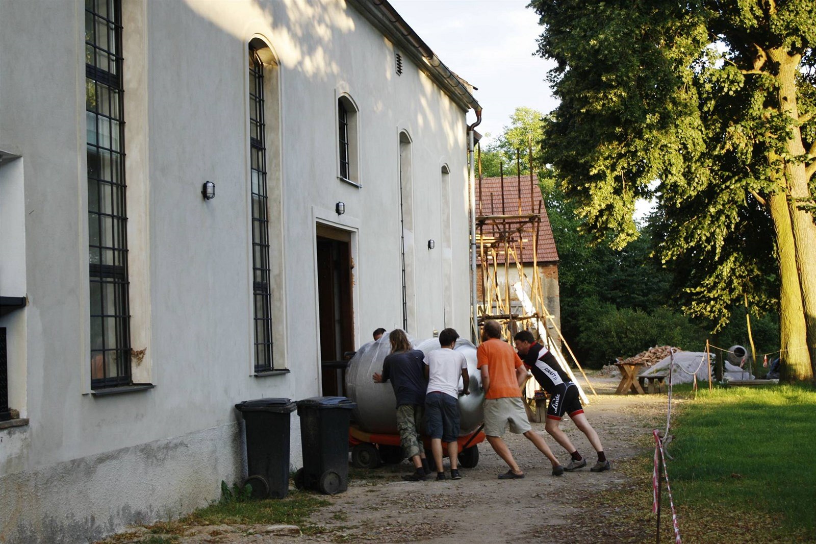 Pivovar Ch�í� na Plze�sku op�t zahájil provoz.