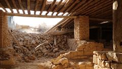Islmsk stt zniil 1500 let star klter v Srii. Za pomoci buldozer