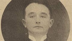 P�ed Filozofickou fakultou UK v Praze se konala pieta za ob�ti p�edlo�ské st�elby.