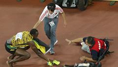 VIDEO: Bolt v bolestech. Při vítězných oslavách ho sestřelil kameraman