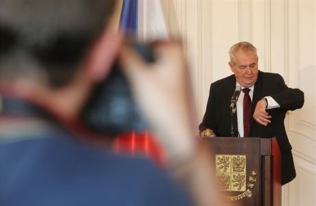 Milo Zeman na tiskové konferenci. Ilustraní foto.