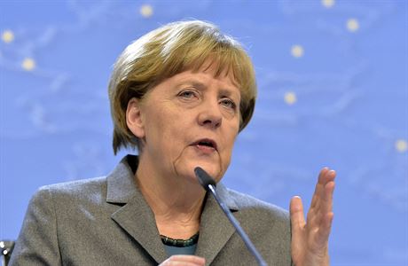 Nmecká kancléka Angela Merkelová na tvrtením summitu vdc EU v Bruselu...