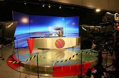 Zpravodajské studio TV Nova.