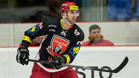 Hokejista Luká Vantuch je v Hradci Králové za hrdinu.