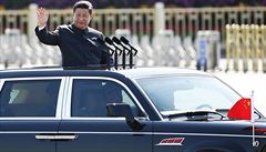 Čínský prezident Si Ťin-pching během vojenské přehlídky v Pekingu. | na serveru Lidovky.cz | aktuální zprávy