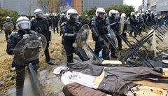 Policie hlídala protesty po celou dobu.