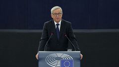 Státy EU musí přijmout celkem 160 tisíc uprchlíků, prohlásil Juncker